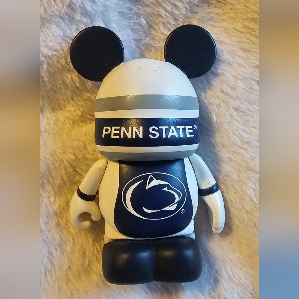 Disney Vinylmation Penn State Figure